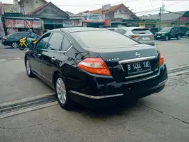 Nissan Teana 2010 Bensin