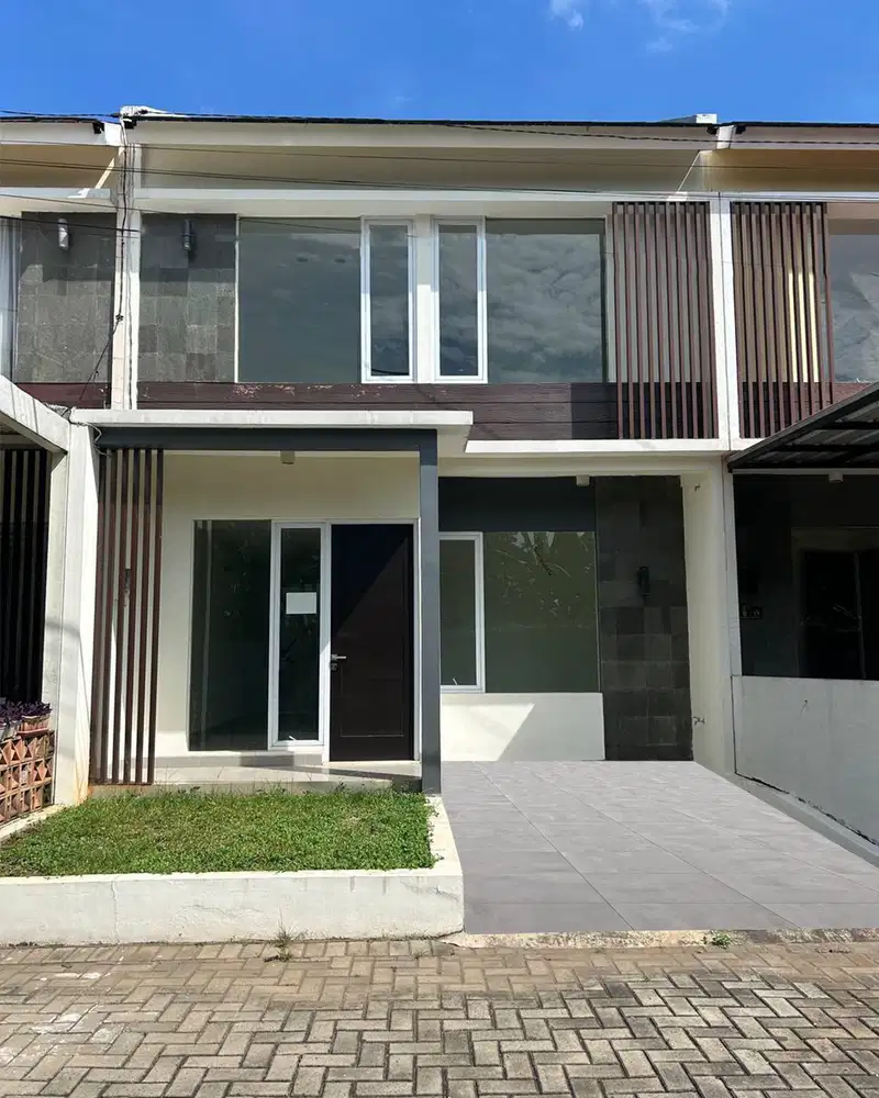 Dijual Rumah Lingkungan Nyaman dan Strategis di Timur Jakarta
