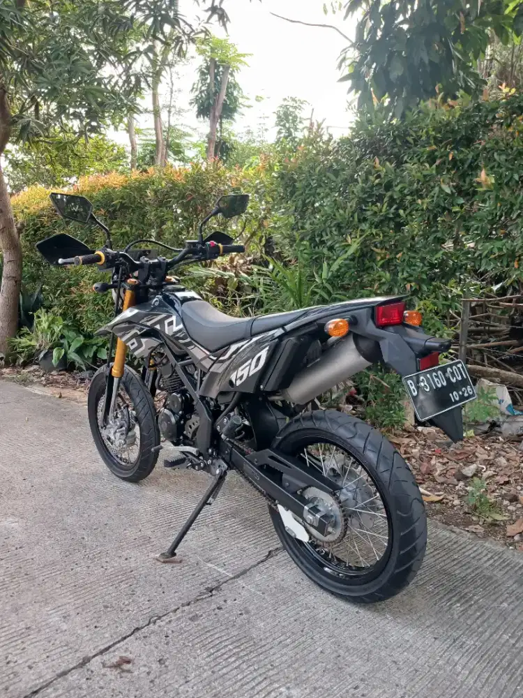 KM 1RB KAWASAKI DTRACKER 150 TAHUN 2021
