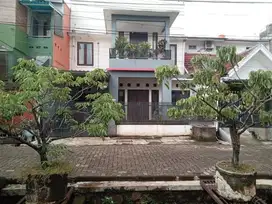 rumah dijual di puri flamboyan rempoa tangerang selatan