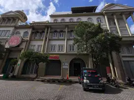 Dijual Gedung di Green Mansion