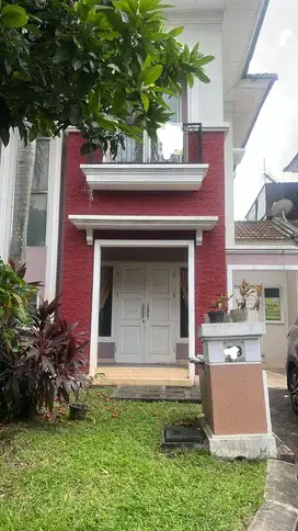 Dijual Rumah Murah di Crystal Gading Serpong Hadap Selatan