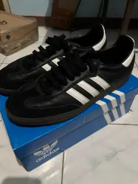 Adidas Samba OG Black White Gum (ex Atmos) size US 11,5