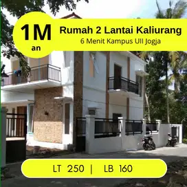 Halaman Luas Dekat UII, Jual Rumah di Jogja 2 lantai