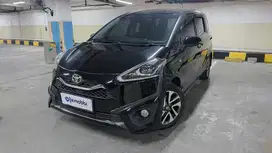 TDP 11JT Toyota Sienta 1.5 V Welcab Bensin-AT Hitam 2021