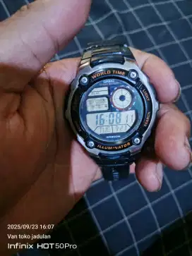 Jual cepat jam tangan Casio ILLUMINATOR AE-2100W original