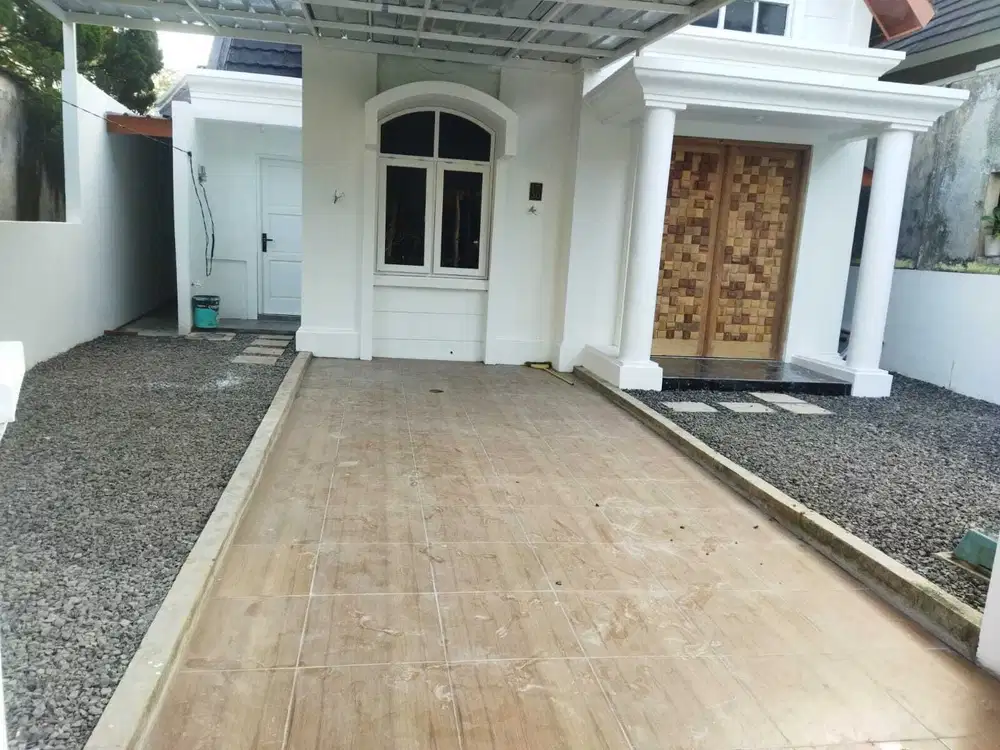 Rumah bukit golf riverside cibubur luas tanah besar termurah