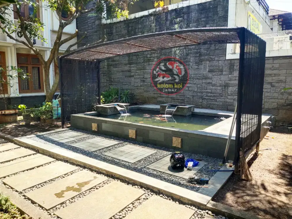 Kolam koi jabar