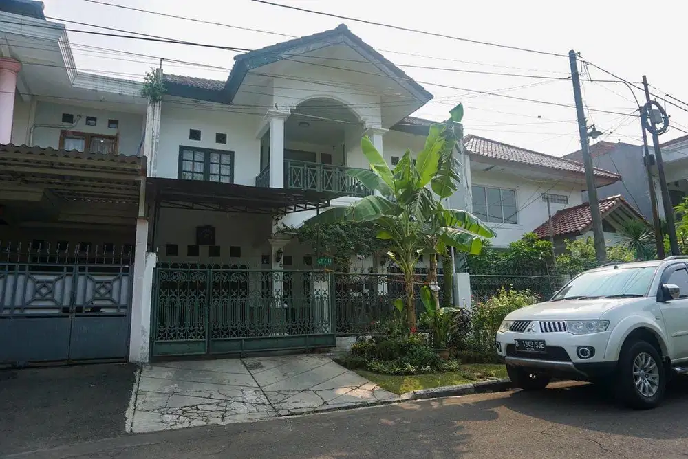 Rumah Asri 2 Lantai di Kenari Bintaro Sektor 2