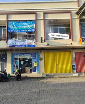 Disewakan ruko rapi Pasadena, cengkareng timur