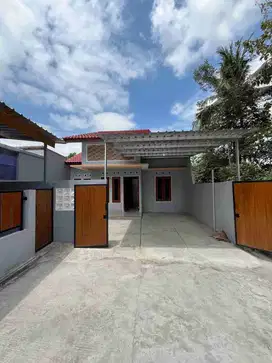RUMAH BARU CANTIK MINIMALIS DI NGEMPLAK DEKAT PASAR JANGKANG