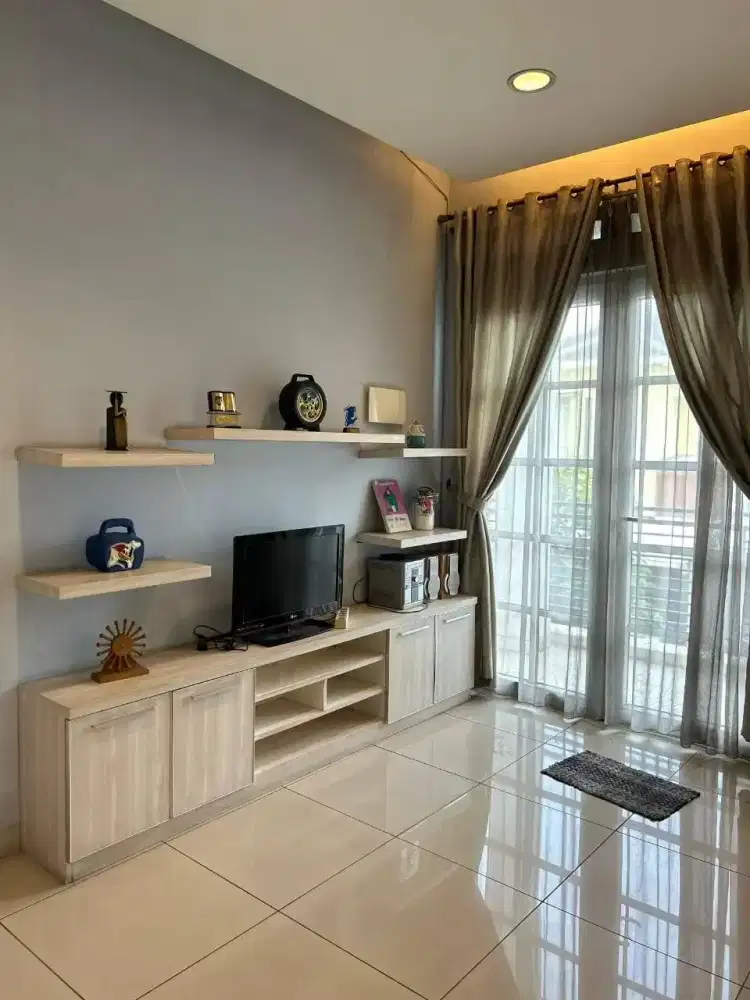 Rumah PHG Saphire Gading Serpong private pool, furnished rapi murah