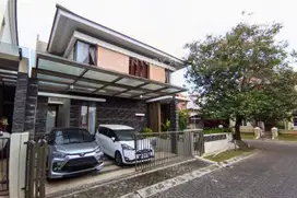 Disewakan Rumah Semifurnished Dalam Perumahan Casa Grande