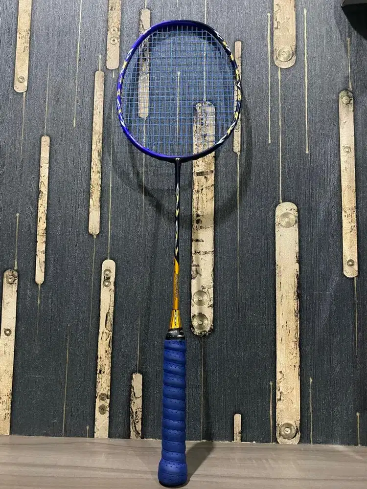 DIJUAL!!!RAKET FELET ARCANA 90 ORIGINAL MASIH MULUS PENGGUNAAN PRIBADI