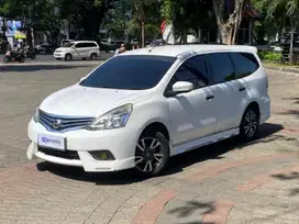 Nissan Grand livina 1.5 SV Bensin-MT-2018 Putih LHA
