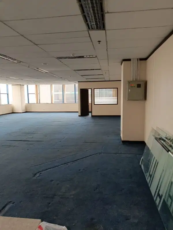 SEWA KANTOR DI JAKATA SELATAN MT HARYONO 192M² PARTISI 140K NEGO