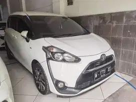 Toyota Sienta V 2016