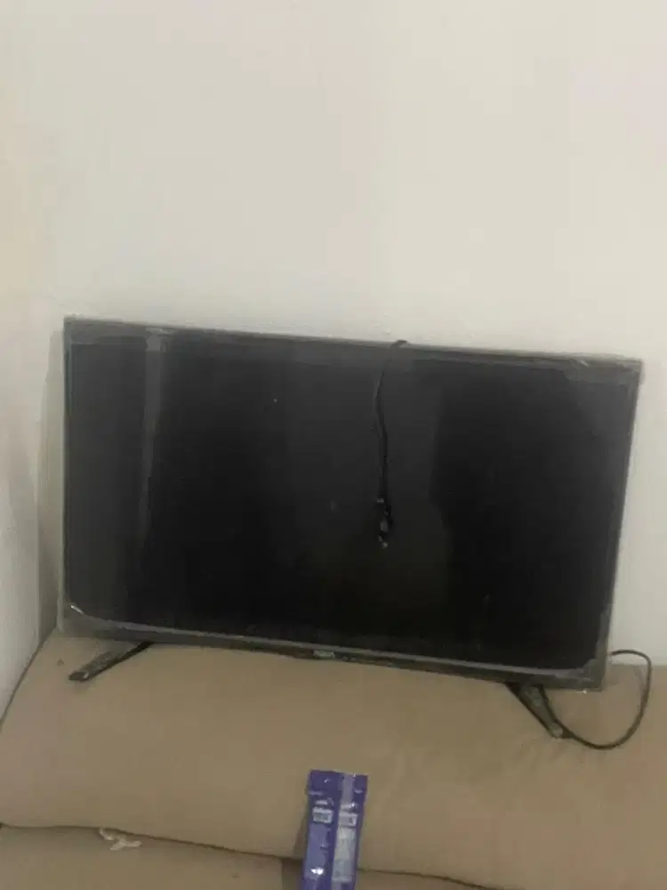 Jual TV merk AQUA LED 32 inchi rusak