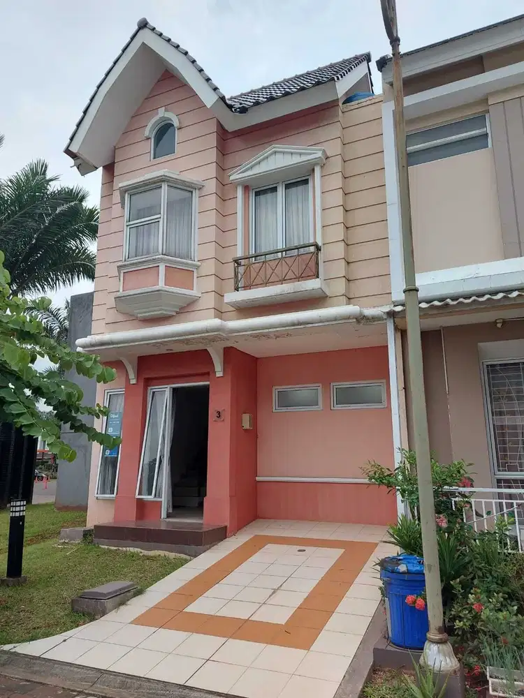 Dijual Rumah Hoek Cluster Milano Gading Serpong dekat mall SMS