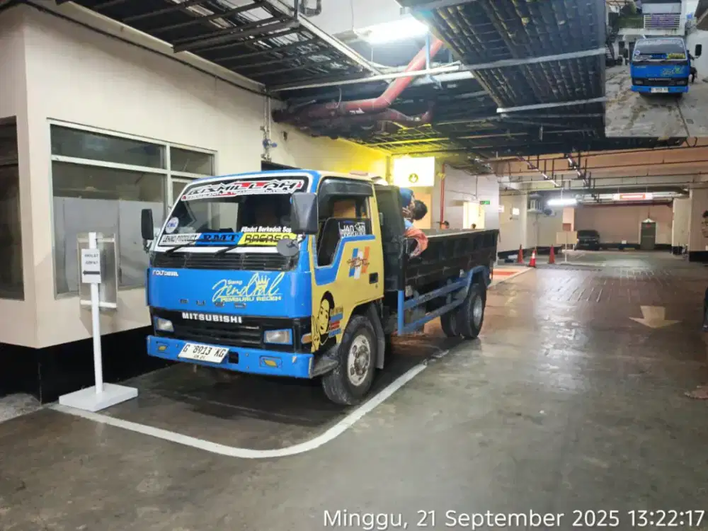 Jasa buang puing dan tanah