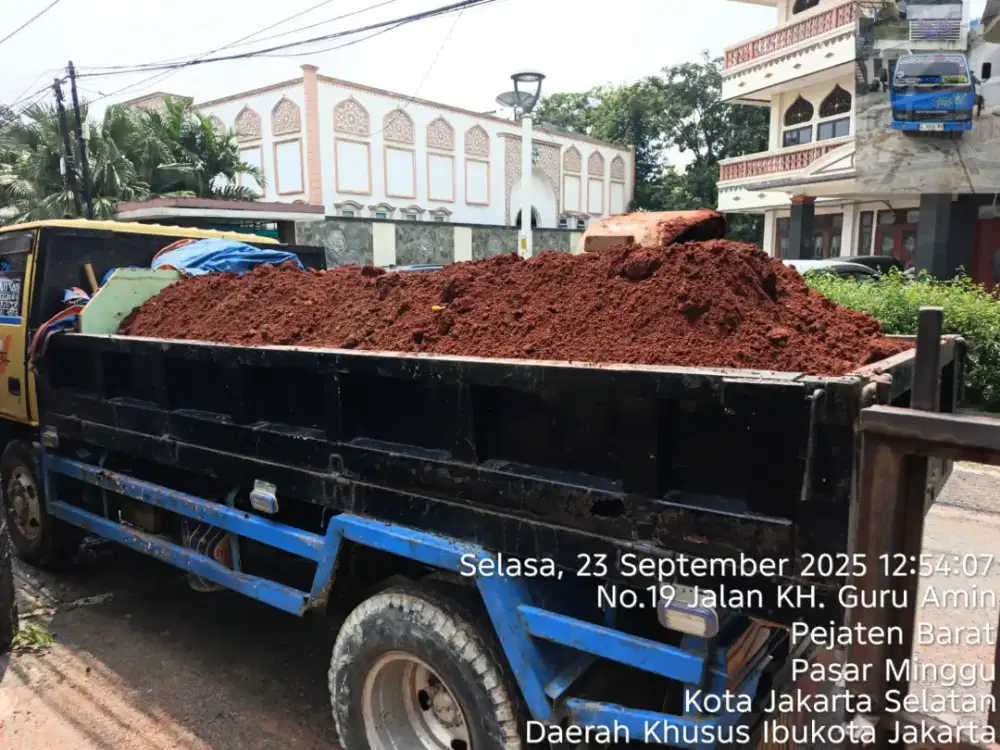 Jasa buang puing dan sampah