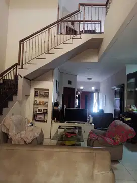 Dijual Rumah Nyaman Siap Huni Semi Furnish di Taman Mutiara Cimahi