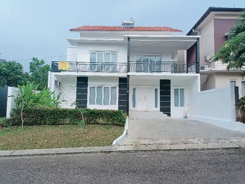Dijual rumah siap huni cluster meditrania 2 Sentul city