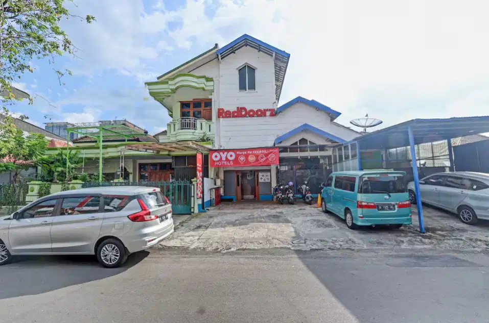 Hotel Budget Lokasi Strategis di Semarang Dijual
