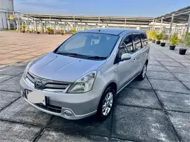 Nissan Grand livina SV AT 2013 Bensin