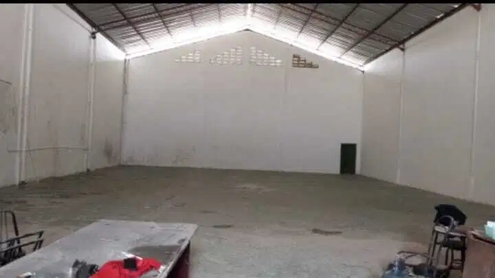 Gudang kosambi jl perancis dadap lt 450