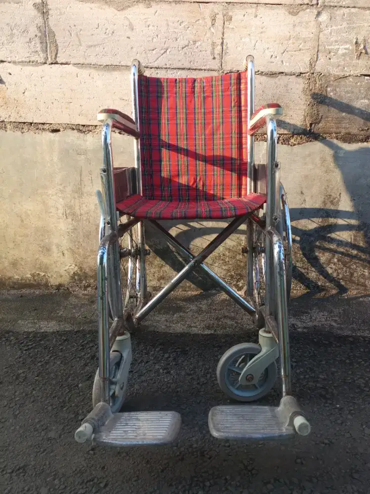 Kursi roda/traveling merk GEA