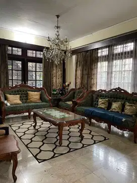 RUMAH DI LOKASI PREMIUM DEKAT GANDARIA CITY
