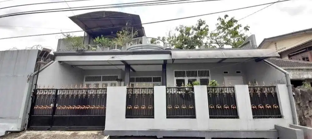 Dijual Cepat Rumah 2 Lantai Siap Huni di Komplek Larangan Indah Pe