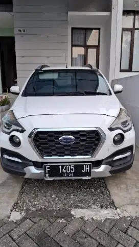 DATSUN CROSS PUTIH 2018