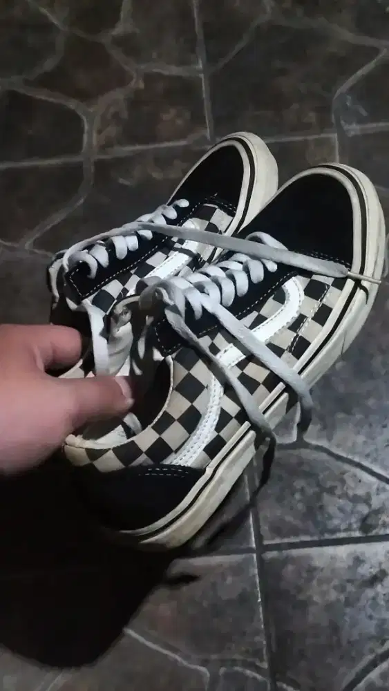 Sepatu Vans OS Checkerboard size 40.5 / 25.5cm kondisi bekas pemakaian