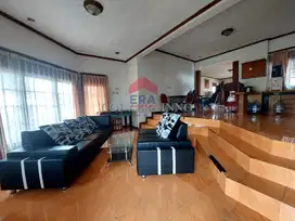 Villa Rancabali pinggir jalan strategis dekat Cagar Alam Gn Tilu,Ranca Upas,kawah putih Ciwidey Kab Bandung