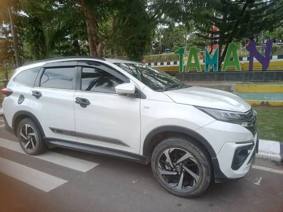 TOYOTA NEW RUSH 1.5 GR MT 2022