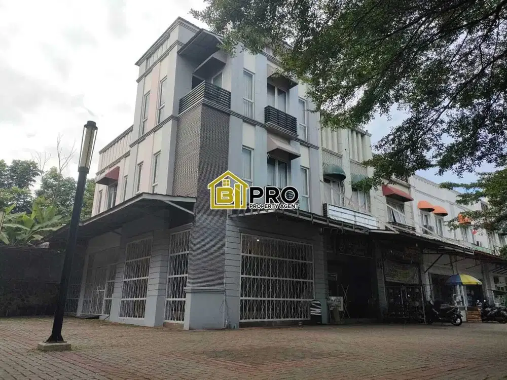 Disewakan ruko 3 lantai bukit golf cibubur