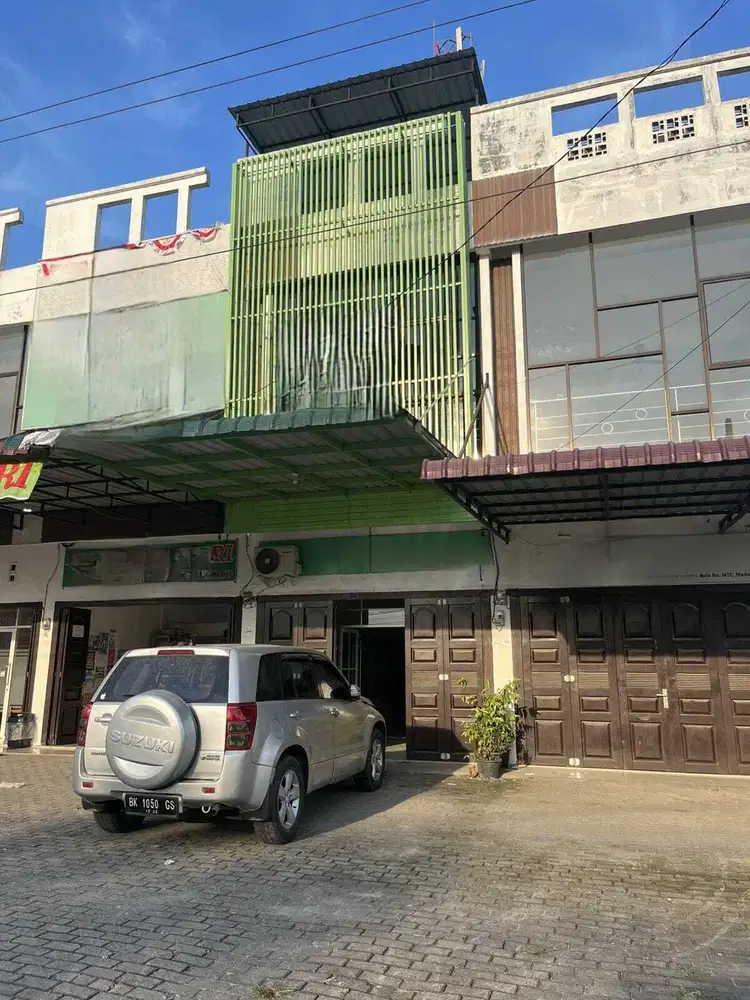 Ruko Bagus dan Sangat Strategis Untuk Buka Usaha di Karya Wisata Medan
