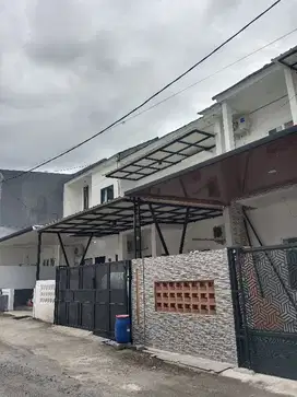 Rumah dengan lokasi pinggir jalan dan promo harga akhir tahun