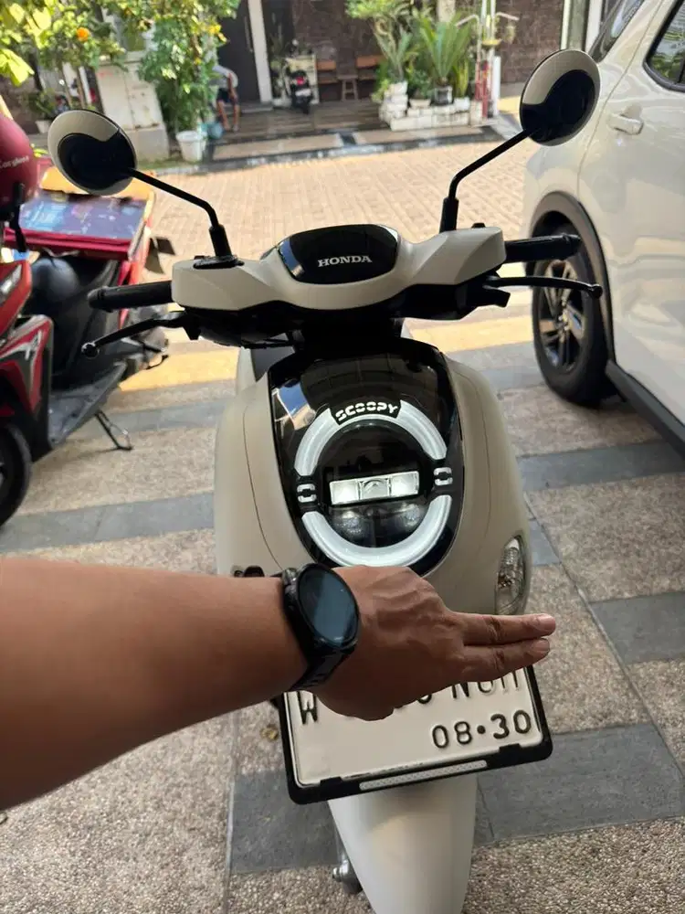 SCOOPY PRESTIGE 2025