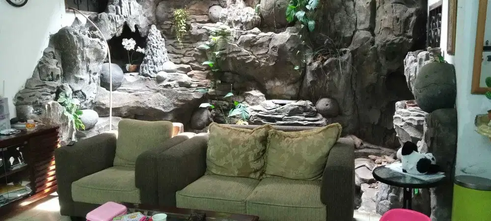 Rumah dijual kawasan kedoya bagus murah posisi hook