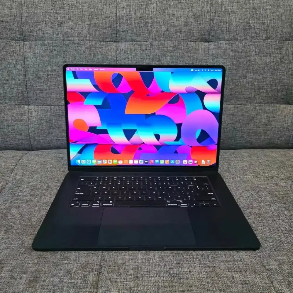 Macbook M3 15 iBox Mulus