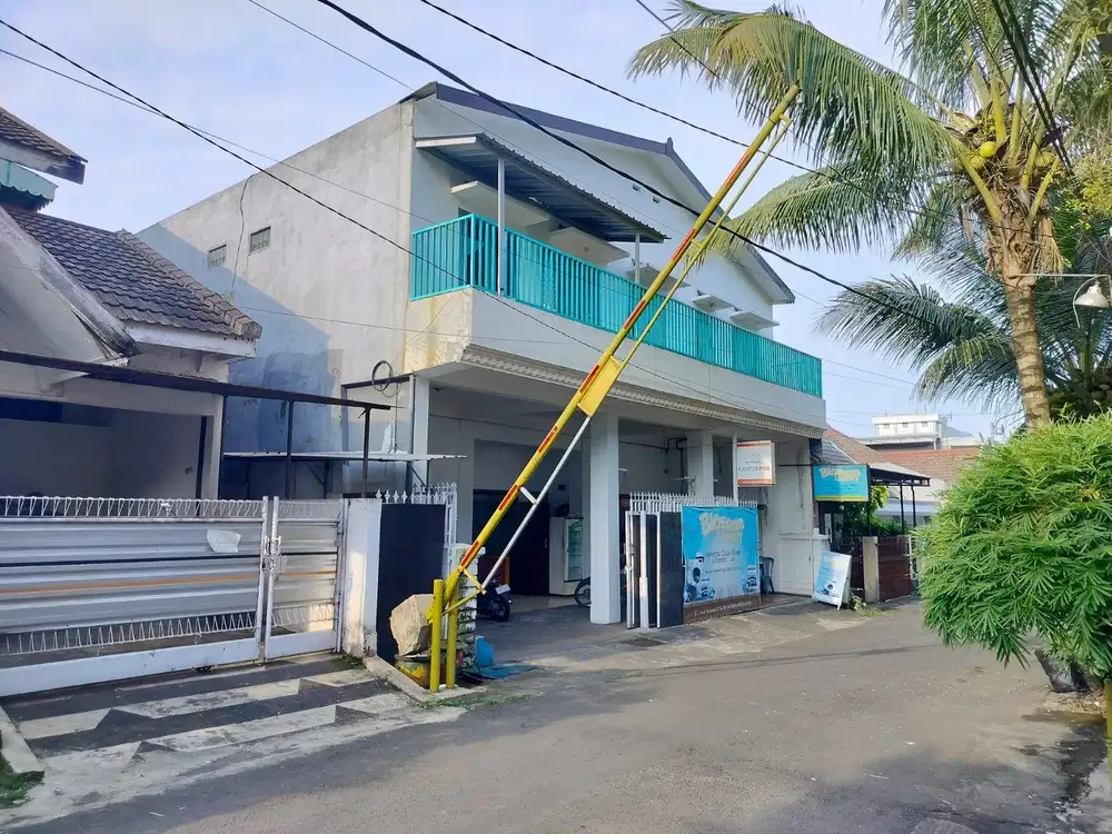 Dijual Cepat Harga BU Rumah Kost 18 Kamar dekat Kampus ABM, UB Malang