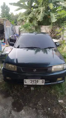 Mazda th 1997 ,warnah hijau