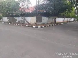 Rumah hitung tanah  di Perumahan Pulomas Jakarta Timur