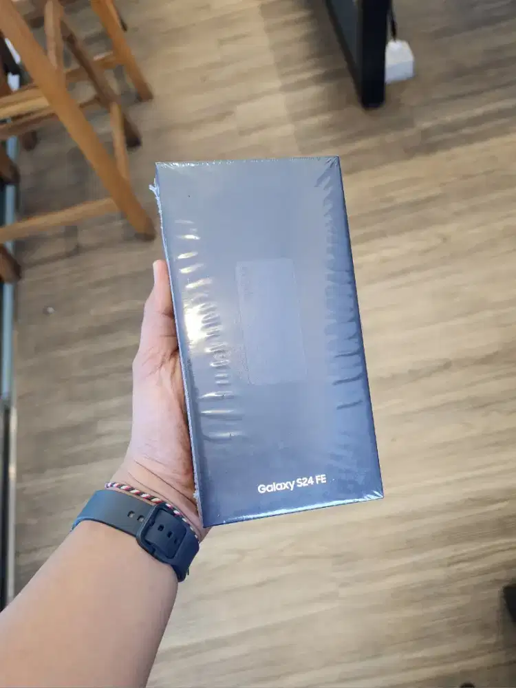 [READY STOCK] SAMSUNG GALAXY S24 FE 128GB GARANSI RESMI SAMSUNG