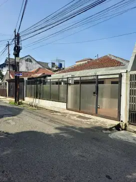 DIJUAL RUMAH DI JL ANCOL TIMUR, BANDUNG -HITUNG TANAH SAJA 13Jt/m