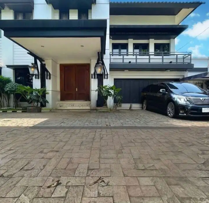 Dijual Rumah Mewah Siap Huni di Cilandak Jakarta Selatan