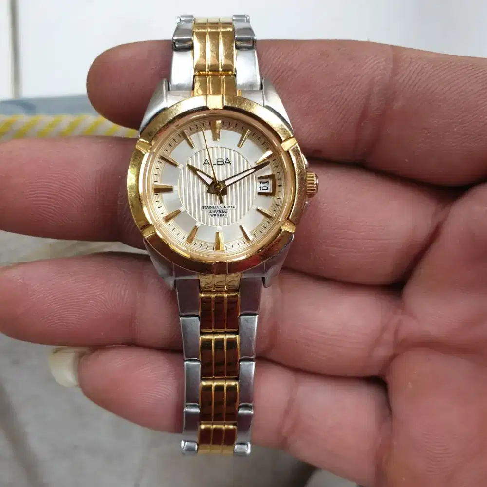 jam tangan alba